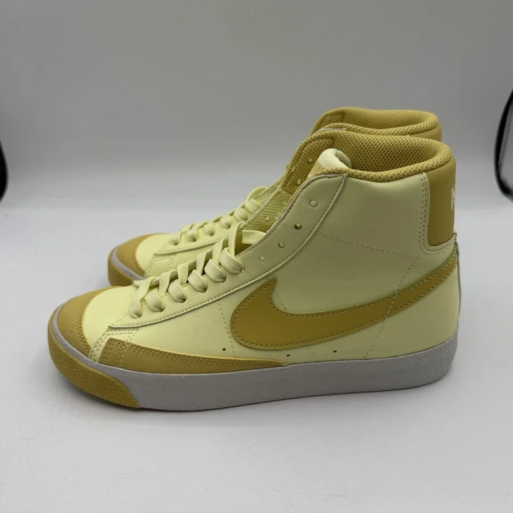 Nike blazer mid